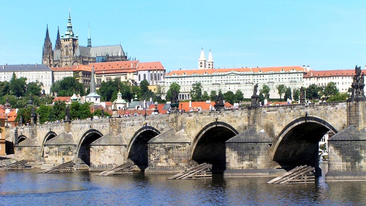 Apartment Vltava ปราก ภายนอก รูปภาพ
