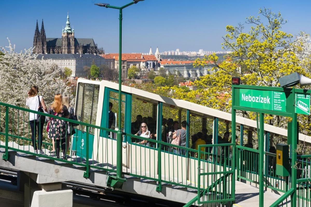 Apartment Vltava ปราก ภายนอก รูปภาพ