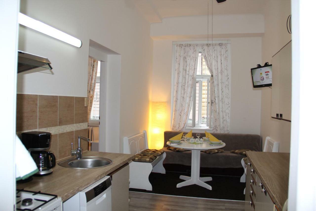 Apartment Vltava ปราก ภายนอก รูปภาพ